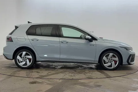 4 of 12 for VOLKSWAGEN GOLF 1.5 TSI 272 GTE eHybrid 5dr DSG