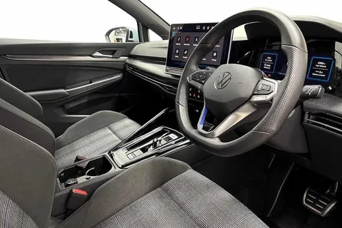 6 of 12 for VOLKSWAGEN GOLF 1.5 TSI 272 GTE eHybrid 5dr DSG