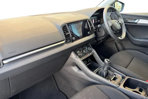 NX24XSP Škoda Karoq 1.5 TSI ACT SE Drive Euro 6 (s/s) 5dr Thumbnail #9