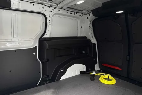 KY74RKV Volkswagen Id. Buzz Cargo 210kW Commerce 79kWh Auto Thumbnail #14