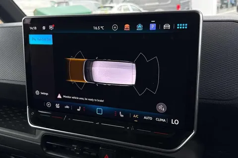 KY74RKV Volkswagen Id. Buzz Cargo 210kW Commerce 79kWh Auto Thumbnail #45