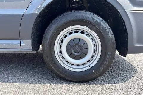 DF75TXX Volkswagen Crafter CR35 Panel van Commerce Plus MWB 140 PS 2.0 TDI 6sp Manual - MY25/Camera/St Thumbnail #5