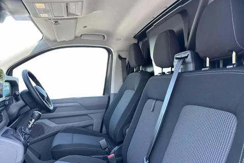 10 of 59 for Volkswagen Transporter T28 Panel Van Commerce Pro SWB 150 PS 2.0 TDI 6sp Manual - Delivery Miles