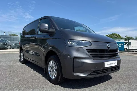 16 of 59 for Volkswagen Transporter T28 Panel Van Commerce Pro SWB 150 PS 2.0 TDI 6sp Manual - Delivery Miles