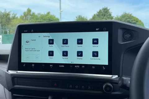 31 of 59 for Volkswagen Transporter T28 Panel Van Commerce Pro SWB 150 PS 2.0 TDI 6sp Manual - Delivery Miles