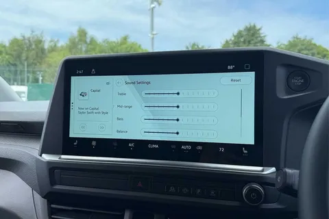 34 of 59 for Volkswagen Transporter T28 Panel Van Commerce Pro SWB 150 PS 2.0 TDI 6sp Manual - Delivery Miles