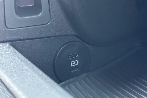 51 of 59 for Volkswagen Transporter T28 Panel Van Commerce Pro SWB 150 PS 2.0 TDI 6sp Manual - Delivery Miles