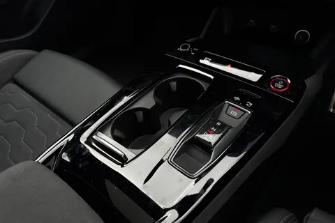 PK25KKE Audi A6 210kW 83kWh Edition 1 5dr Auto Thumbnail #22