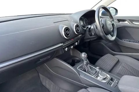 14 of 59 for Audi A3 2.0 TDI Sport Sportback S Tronic Euro 6 (s/s) 5dr (Nav)