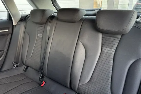 18 of 59 for Audi A3 2.0 TDI Sport Sportback S Tronic Euro 6 (s/s) 5dr (Nav)