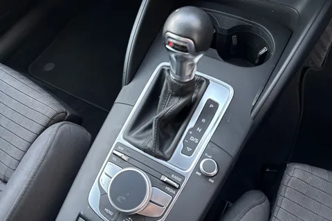 22 of 59 for Audi A3 2.0 TDI Sport Sportback S Tronic Euro 6 (s/s) 5dr (Nav)