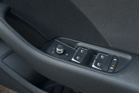 40 of 59 for Audi A3 2.0 TDI Sport Sportback S Tronic Euro 6 (s/s) 5dr (Nav)