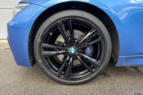 10 of 63 for BMW 3 Series 2.0 318d M Sport Touring Euro 6 (s/s) 5dr