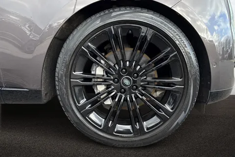 9 of 51 for Land Rover Range Rover 3.0 D300 SE 5dr