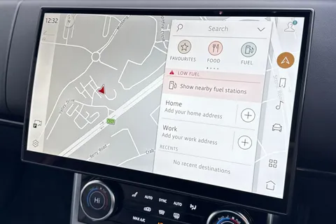 12 of 51 for Land Rover Range Rover 3.0 D300 SE 5dr