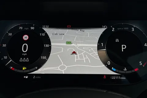 17 of 51 for Land Rover Range Rover 3.0 D300 SE 5dr