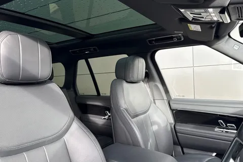 22 of 51 for Land Rover Range Rover 3.0 D300 SE 5dr