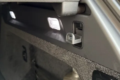 28 of 51 for Land Rover Range Rover 3.0 D300 SE 5dr