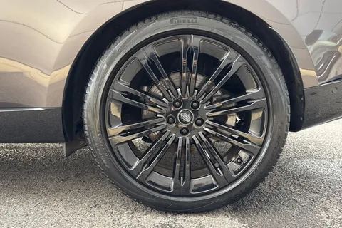 31 of 51 for Land Rover Range Rover 3.0 D300 SE 5dr