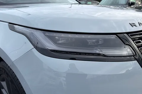 18 of 40 for Land Rover Range Rover Velar 2.0 D200 Dynamic SE 5dr