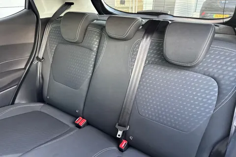 18 of 57 for FORD FIESTA 1.0 EcoBoost Titanium 5dr