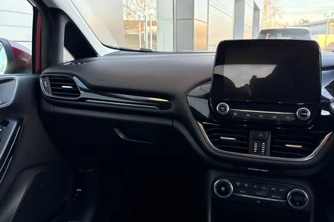 19 of 57 for FORD FIESTA 1.0 EcoBoost Titanium 5dr