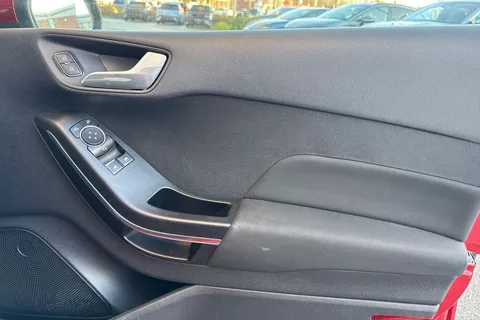 20 of 57 for FORD FIESTA 1.0 EcoBoost Titanium 5dr