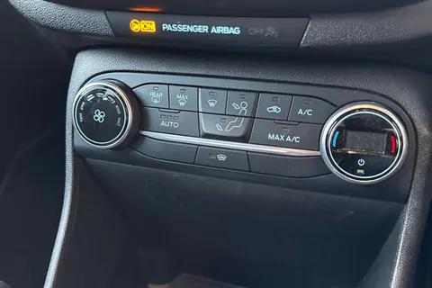 21 of 57 for FORD FIESTA 1.0 EcoBoost Titanium 5dr