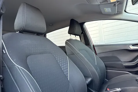 23 of 57 for FORD FIESTA 1.0 EcoBoost Titanium 5dr