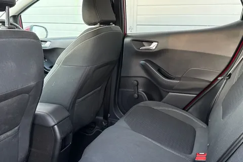 33 of 57 for FORD FIESTA 1.0 EcoBoost Titanium 5dr