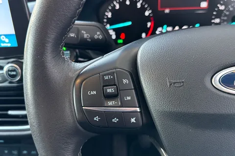 47 of 57 for FORD FIESTA 1.0 EcoBoost Titanium 5dr