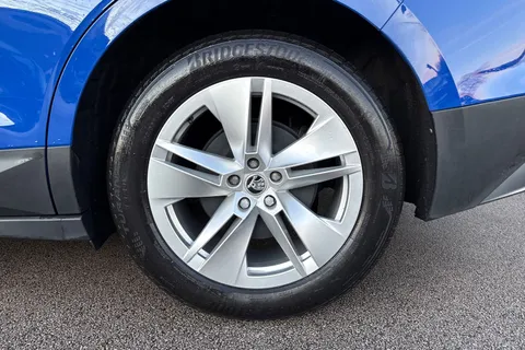 VK73JKV Škoda Enyaq 132kW 60 ecoSuite 62kWh 5dr Auto [120kW] Thumbnail #12