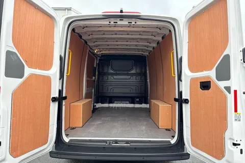BV75ODL Volkswagen Crafter 2.0 TDI 140PS Commerce Plus Low Roof Van Thumbnail #6