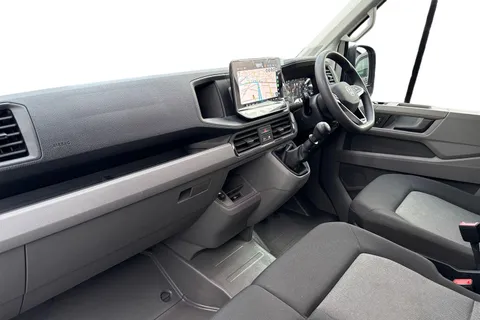 BV75ODL Volkswagen Crafter 2.0 TDI 140PS Commerce Plus Low Roof Van Thumbnail #14