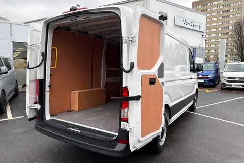 BV75ODL Volkswagen Crafter 2.0 TDI 140PS Commerce Plus Low Roof Van Thumbnail #34