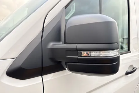 BV75ODL Volkswagen Crafter 2.0 TDI 140PS Commerce Plus Low Roof Van Thumbnail #37