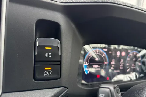 BV75ODL Volkswagen Crafter 2.0 TDI 140PS Commerce Plus Low Roof Van Thumbnail #43