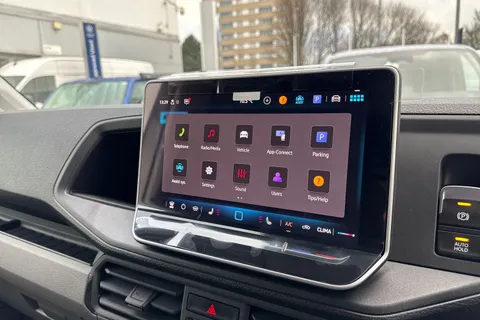 BV75ODL Volkswagen Crafter 2.0 TDI 140PS Commerce Plus Low Roof Van Thumbnail #44