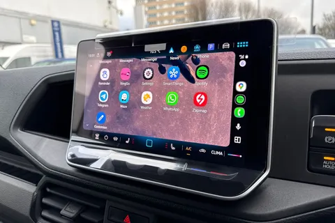 BV75ODL Volkswagen Crafter 2.0 TDI 140PS Commerce Plus Low Roof Van Thumbnail #47