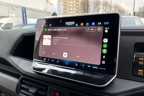 BV75ODL Volkswagen Crafter 2.0 TDI 140PS Commerce Plus Low Roof Van Thumbnail #48