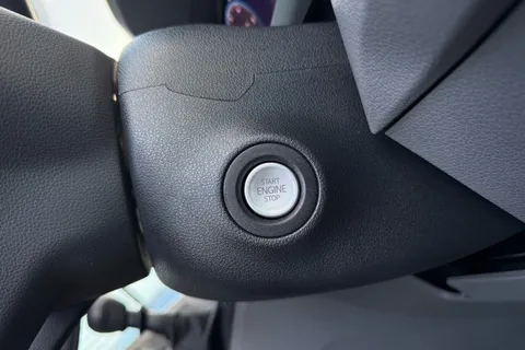 BV75ODL Volkswagen Crafter 2.0 TDI 140PS Commerce Plus Low Roof Van Thumbnail #51