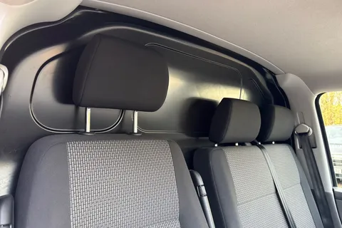 PK74OAB Volkswagen Transporter 2.0 TDI 110 Highline Van Thumbnail #23