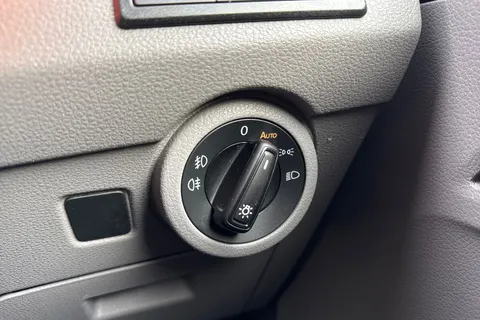 PK74OAB Volkswagen Transporter 2.0 TDI 110 Highline Van Thumbnail #24
