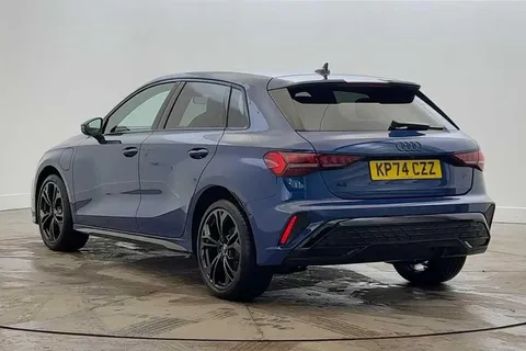 KP74CZZ Audi A3 Black Edition 40 TFSI e 204 PS S tronic Thumbnail #3