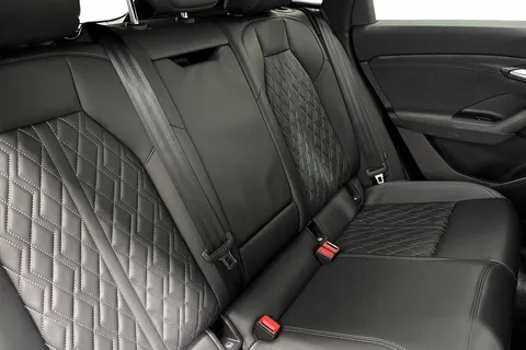 KN25VHP Audi Sq6 E-Tron SQ6 SUV Edition 1 e-tron 360,00 kW Thumbnail #9