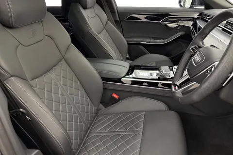 KY74EKJ Audi A8 L  S line 60 TFSI e quattro 462 PS tiptronic Thumbnail #20