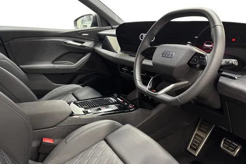 KN25VHP Audi Sq6 E-Tron SQ6 SUV Edition 1 e-tron 360,00 kW Thumbnail #18