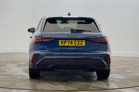 KP74CZZ Audi A3 Black Edition 40 TFSI e 204 PS S tronic Thumbnail #16