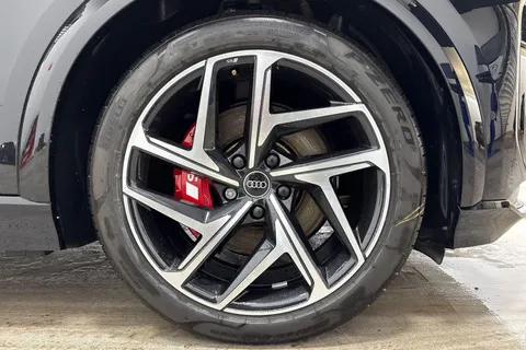 KN25VHP Audi Sq6 E-Tron SQ6 SUV Edition 1 e-tron 360,00 kW Thumbnail #21