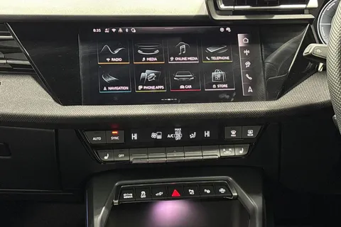 KP74CZZ Audi A3 Black Edition 40 TFSI e 204 PS S tronic Thumbnail #23